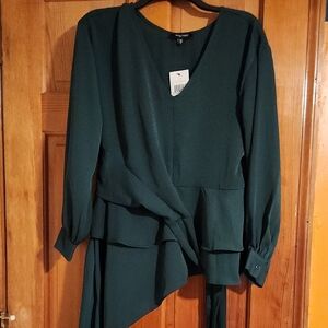 Lea & Viola Dark Green Asymmetrical Top